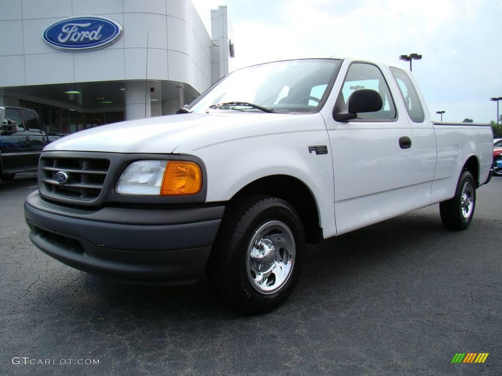 2004 F150 XL Heritage SuperCab - Oxford White / Heritage Graphite Grey photo #6