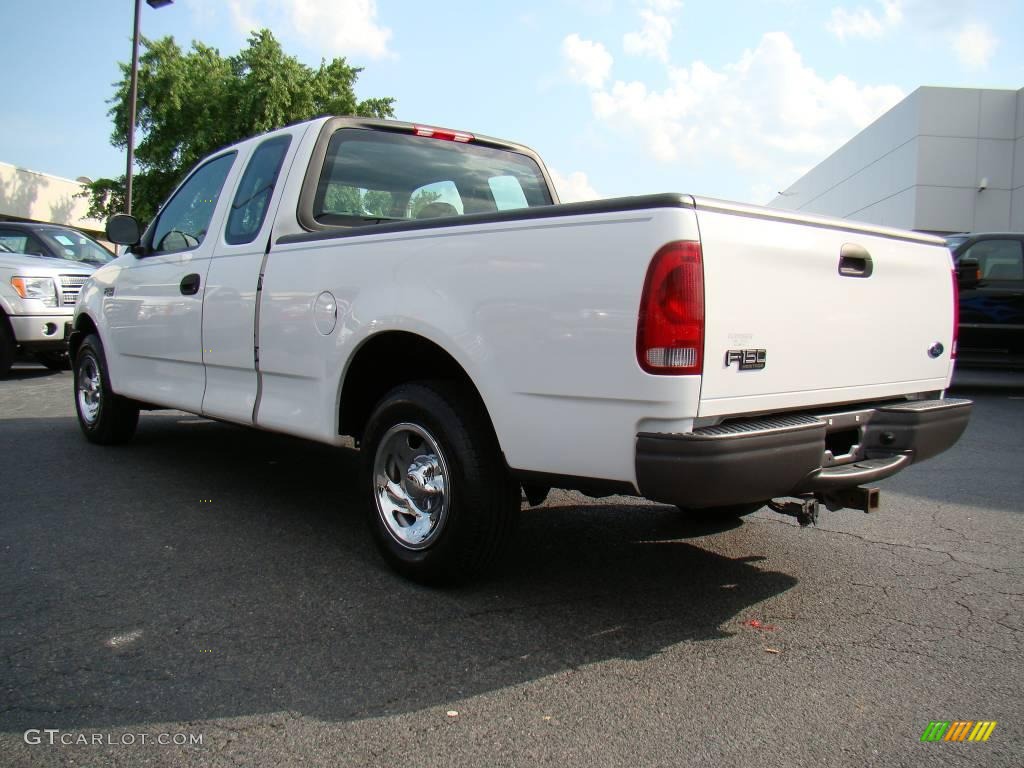 2004 F150 XL Heritage SuperCab - Oxford White / Heritage Graphite Grey photo #23