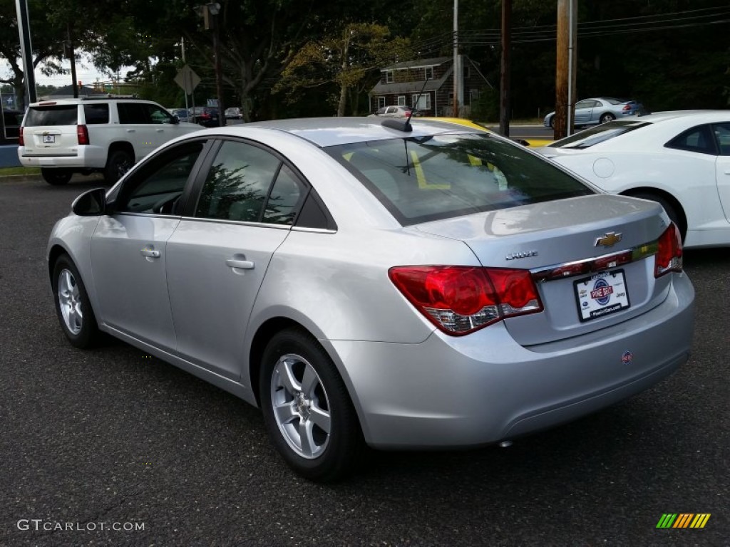 2016 Cruze Limited LT - Silver Ice Metallic / Medium Titanium photo #4