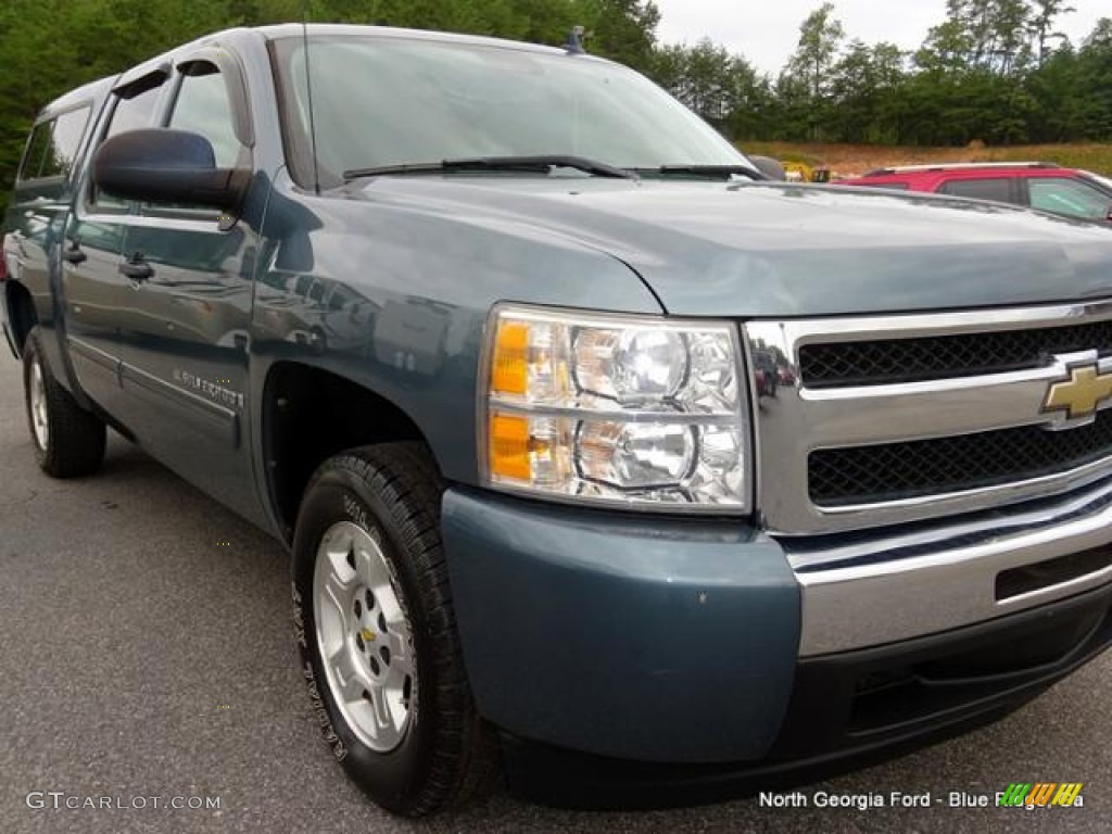 2009 Silverado 1500 LT XFE Crew Cab - Blue Granite Metallic / Light Cashmere photo #31