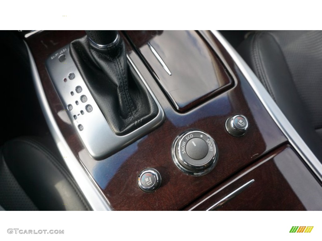 2011 M 37x AWD Sedan - Liquid Platinum / Graphite photo #36