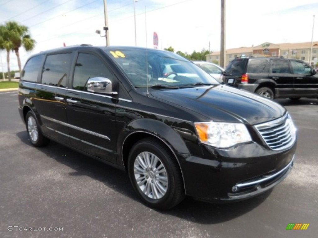 2014 Town & Country Limited - Brilliant Black Crystal Pearl / Black/Light Graystone photo #13