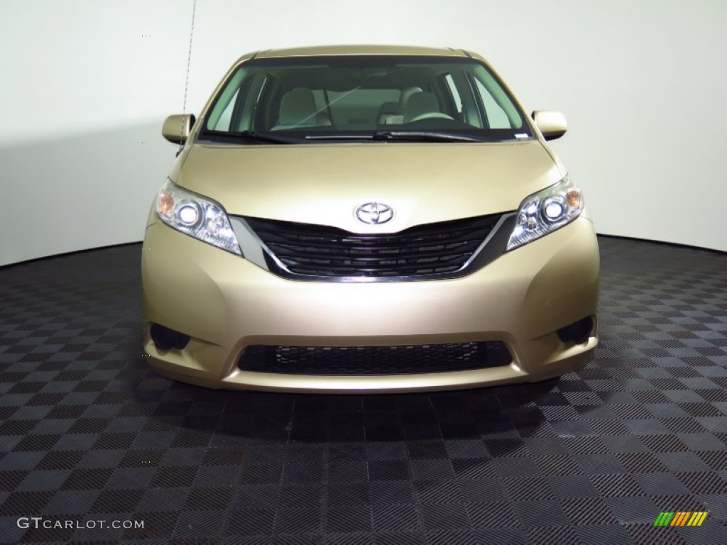 2011 Sienna LE - Sandy Beach Metallic / Bisque photo #35