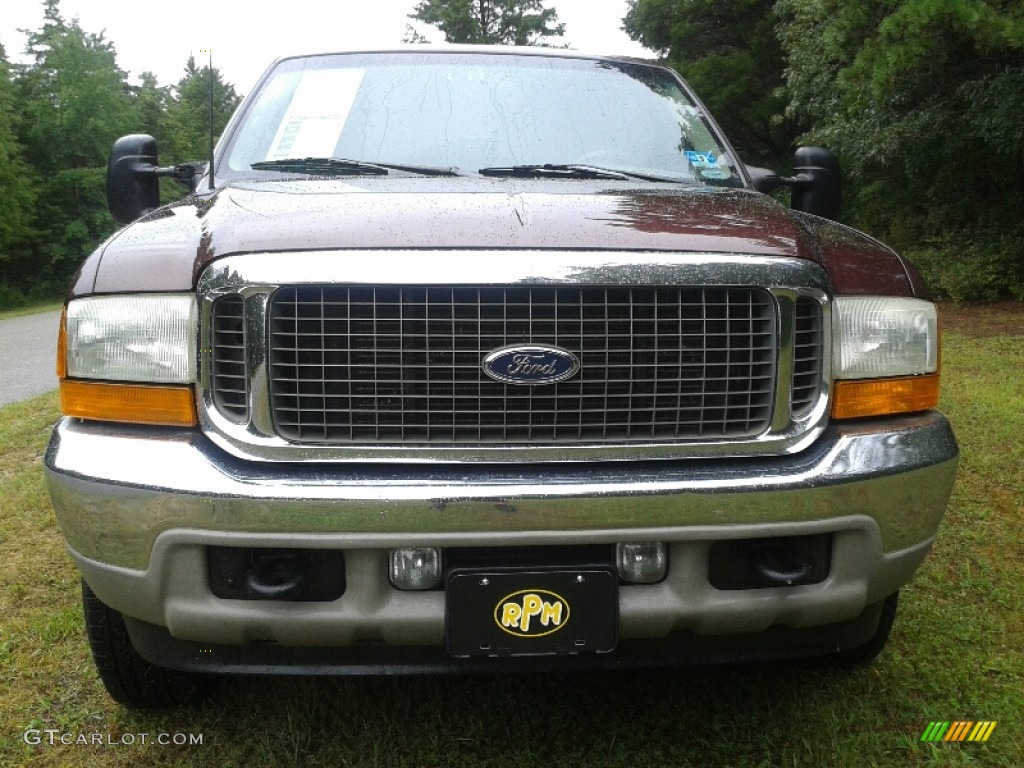 2001 Excursion Limited 4x4 - Toreador Red Metallic / Medium Parchment photo #2