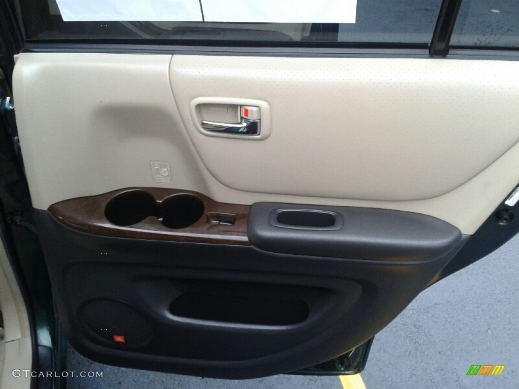 2003 Highlander V6 4WD - Electric Green Mica / Ivory photo #27
