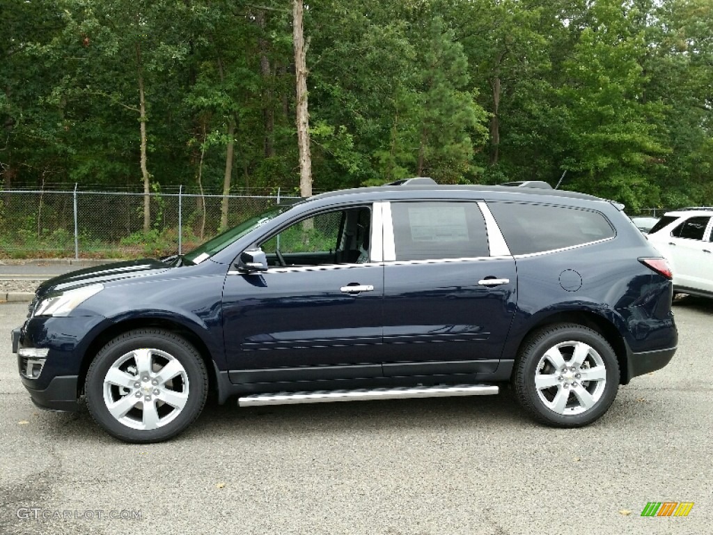 2016 Traverse LT - Blue Velvet Metallic / Ebony photo #3