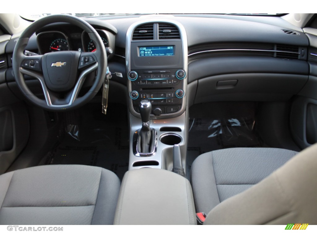 2014 Malibu LS - Ashen Gray Metallic / Jet Black/Titanium photo #10