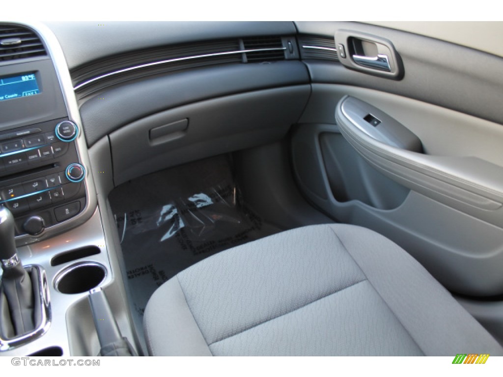 2014 Malibu LS - Ashen Gray Metallic / Jet Black/Titanium photo #13