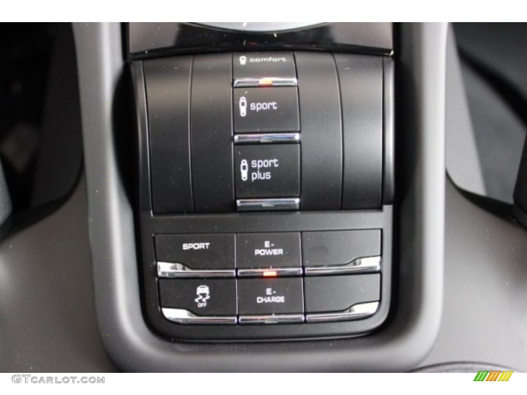 2016 Porsche Cayenne S E-Hybrid Controls Photo #107063692