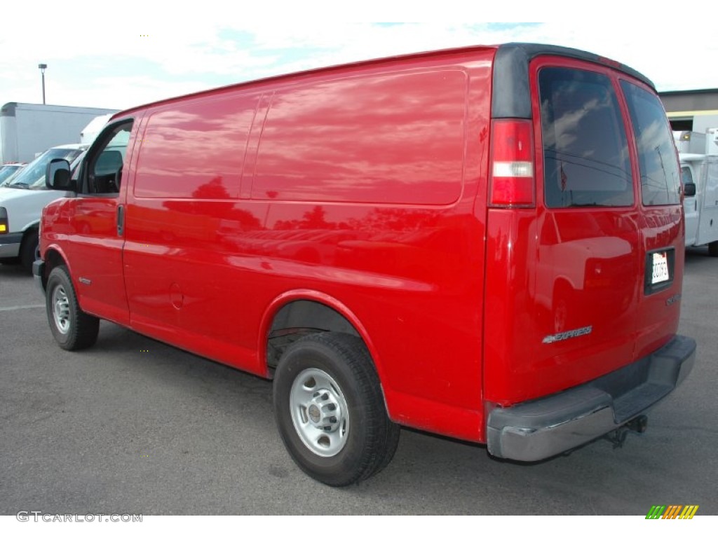 2005 Express 2500 Commercial Van - Victory Red / Medium Dark Pewter photo #8