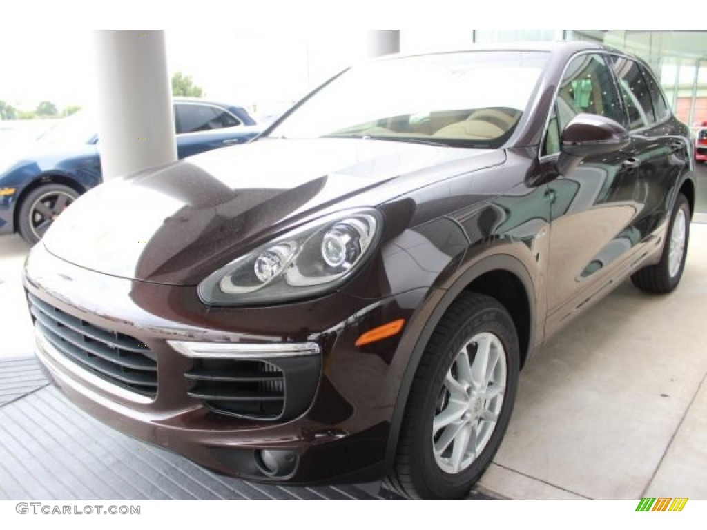 Mahogany Metallic 2016 Porsche Cayenne Standard Cayenne Model Exterior Photo #107064244