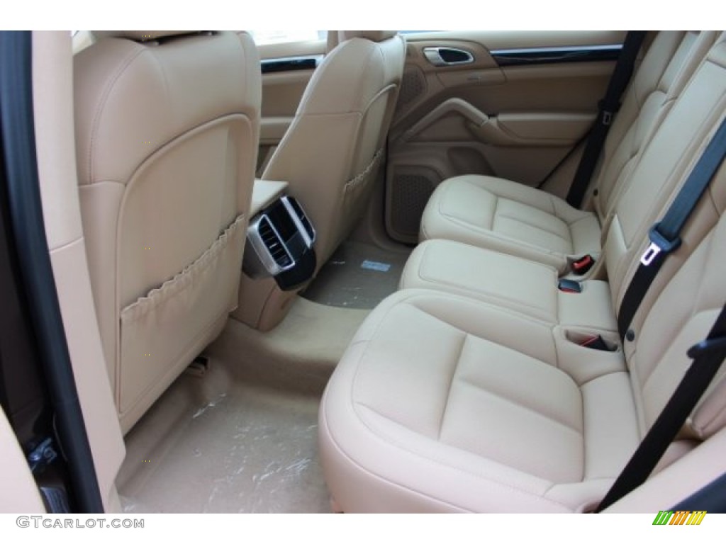 2016 Cayenne  - Mahogany Metallic / Luxor Beige photo #33