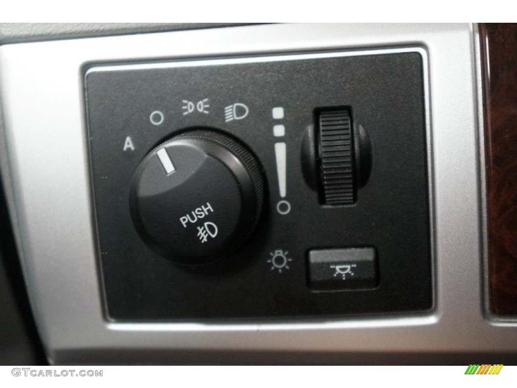 2010 Bright Silver Metallic Chrysler Town Amp Country