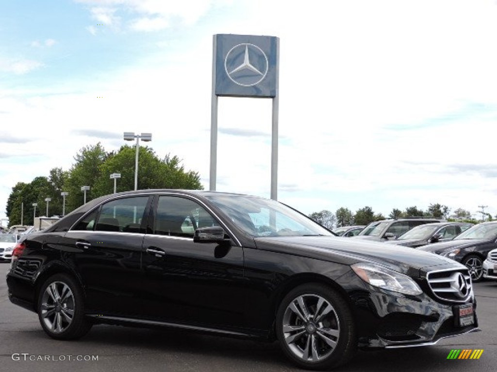 2016 E 350 4Matic Sedan - Black / Black photo #3