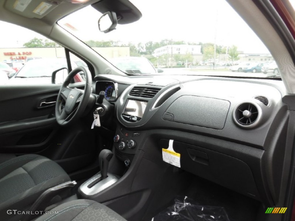 2016 Chevrolet Trax LS Jet Black Dashboard Photo #107071648
