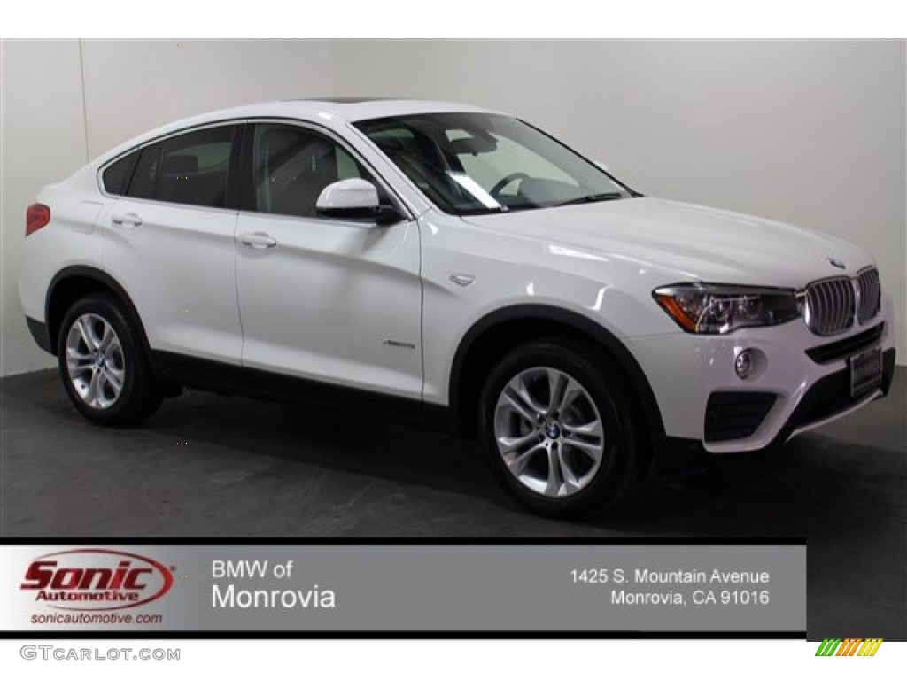 2016 X4 xDrive28i - Alpine White / Black photo #1