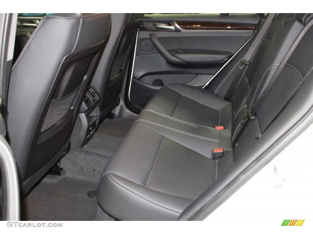 2016 BMW X4 xDrive28i Rear Seat Photos