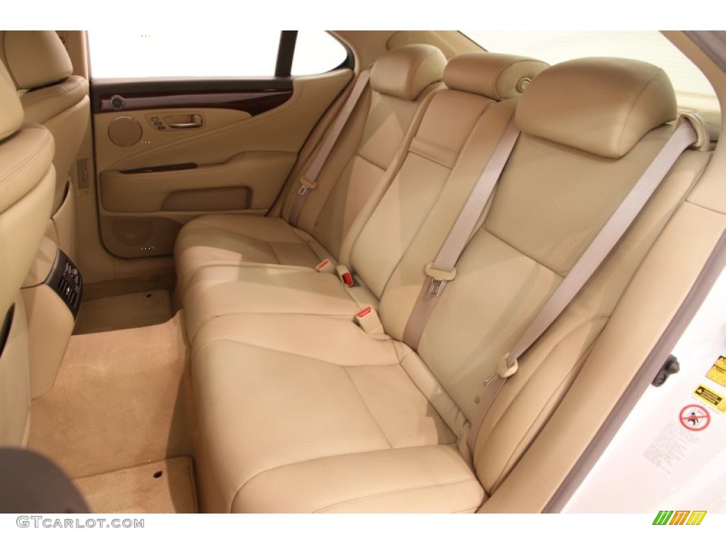 2007 Lexus LS 460 Rear Seat Photo #107078031