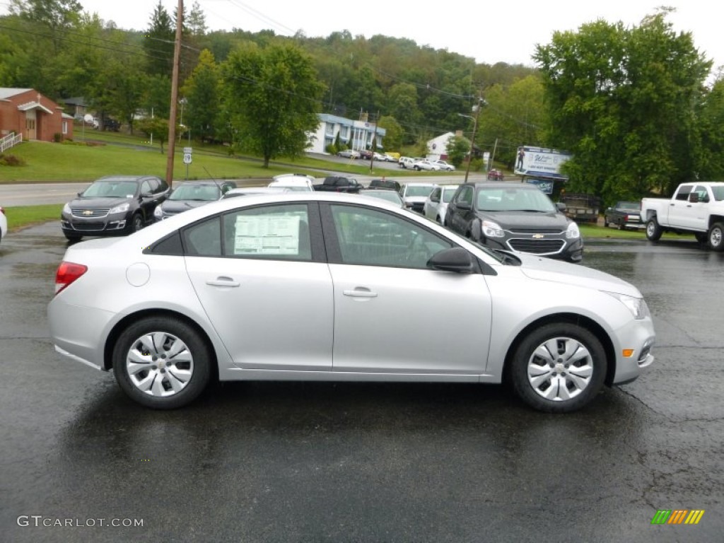 2016 Cruze Limited LS - Silver Ice Metallic / Jet Black/Medium Titanium photo #5