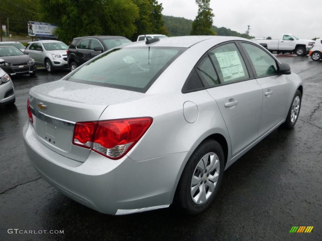 2016 Cruze Limited LS - Silver Ice Metallic / Jet Black/Medium Titanium photo #6