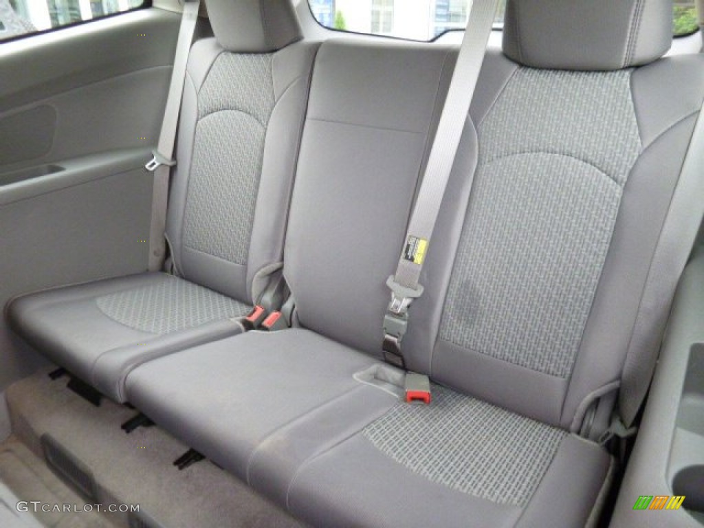 2010 Traverse LS - Dark Cherry Metallic / Dark Gray/Light Gray photo #13