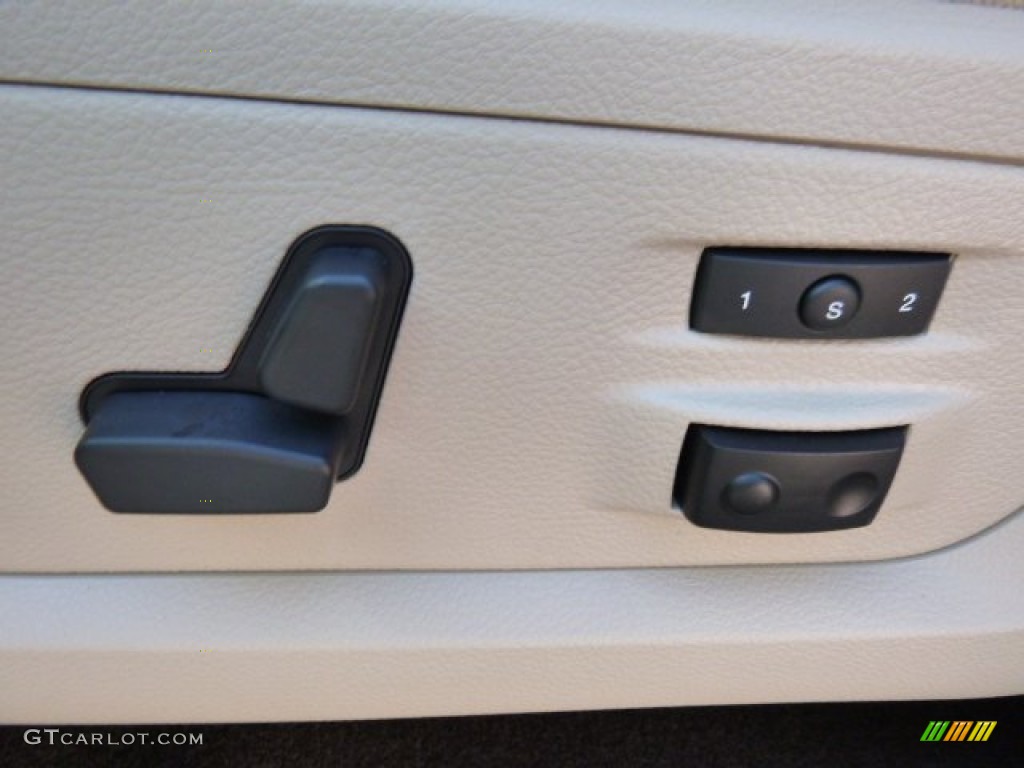 2016 Ram 1500 Laramie Quad Cab 4x4 Controls Photo #107088577