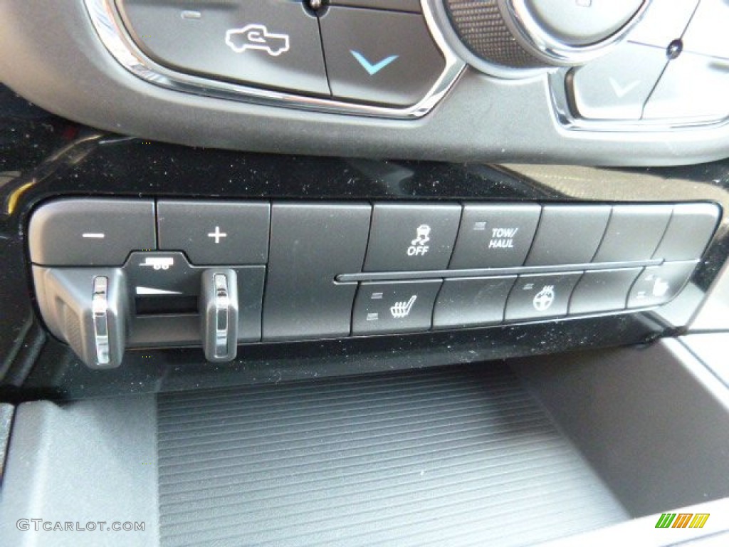 2016 Ram 1500 Sport Quad Cab 4x4 Controls Photo #107089512