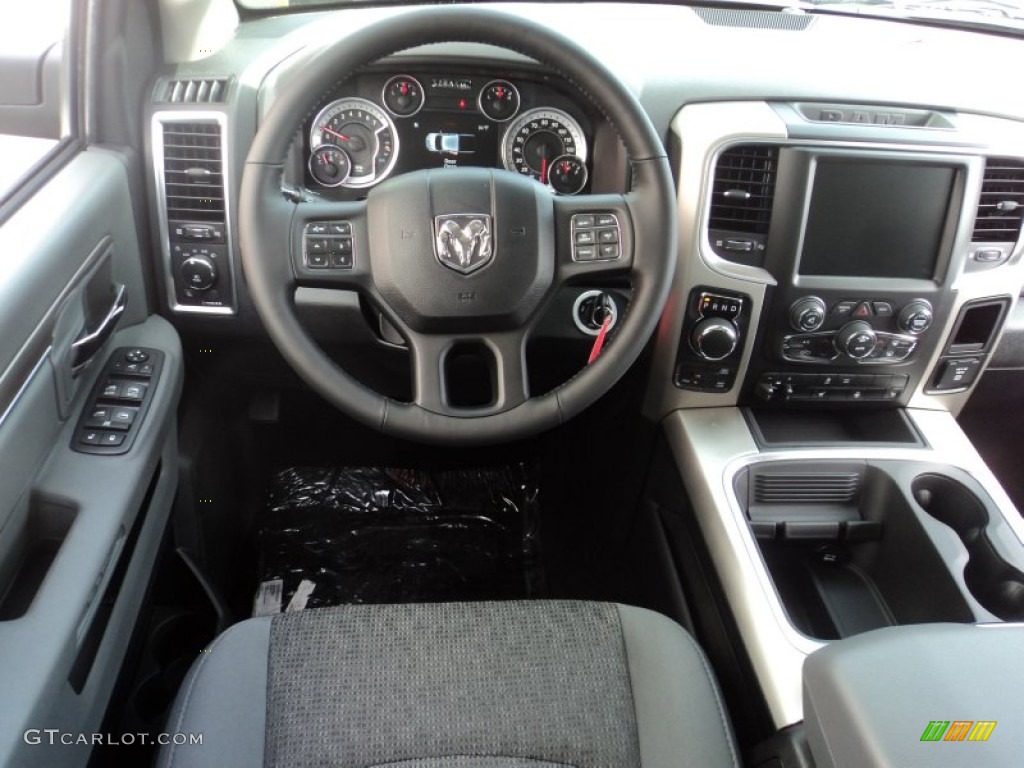 2016 Ram 1500 Outdoorsman Crew Cab 4x4 Black/Diesel Gray Dashboard Photo #107094588