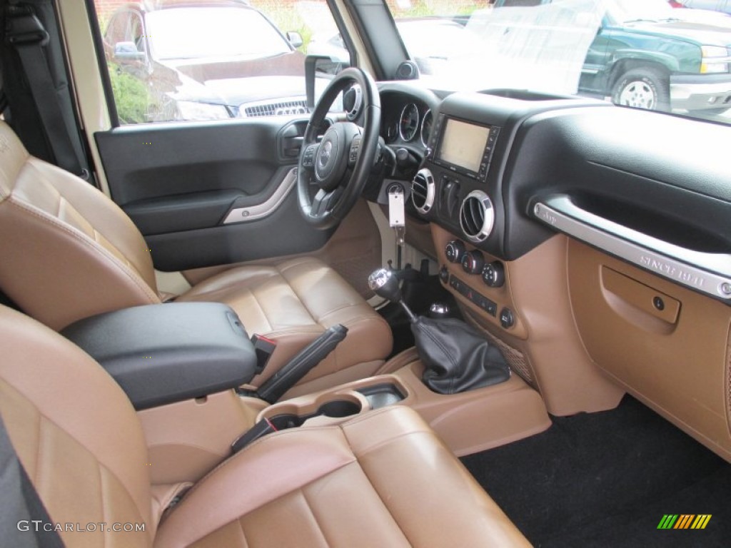 2011 Wrangler Sahara 4x4 - Sahara Tan / Black/Dark Saddle photo #6