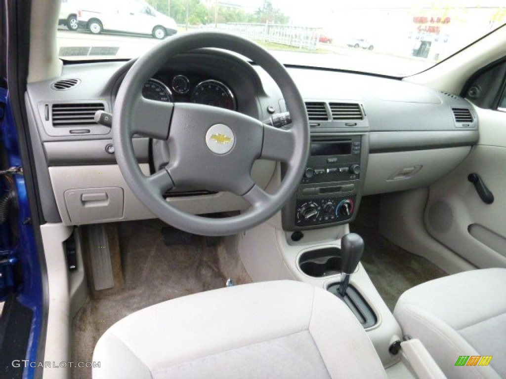 2005 Cobalt Sedan - Arrival Blue Metallic / Gray photo #10