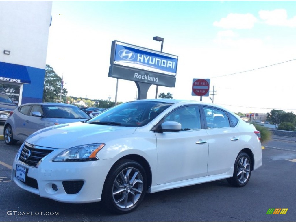 2013 Sentra SR - Aspen White / Charcoal photo #1