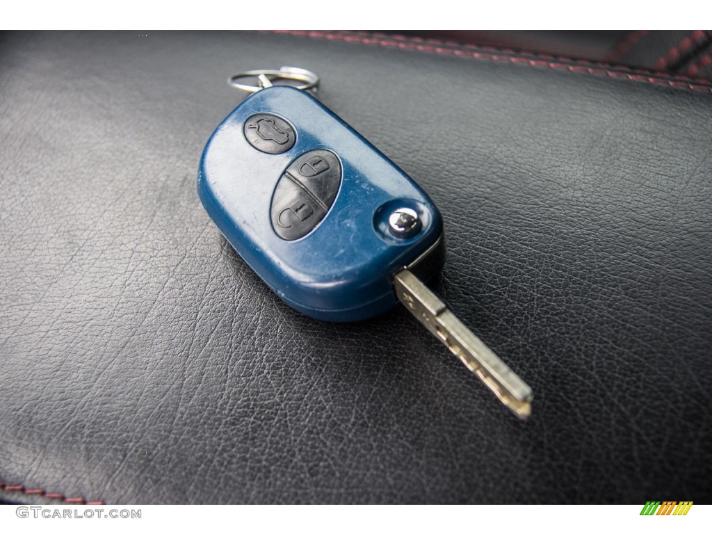 2010 Maserati GranTurismo S Keys Photos