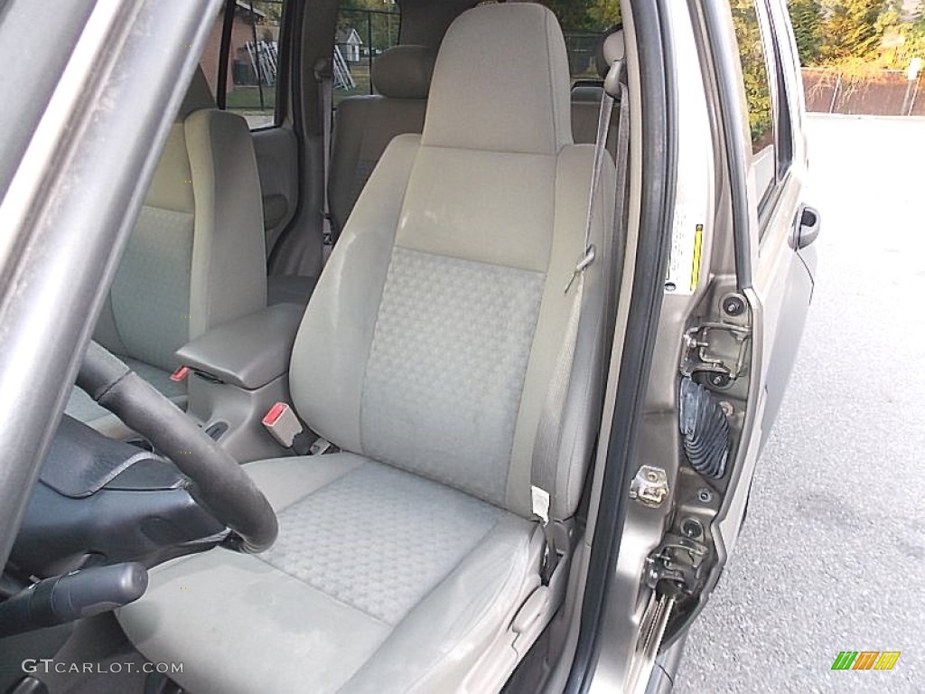 2005 Liberty Sport 4x4 - Light Khaki Metallic / Khaki photo #11