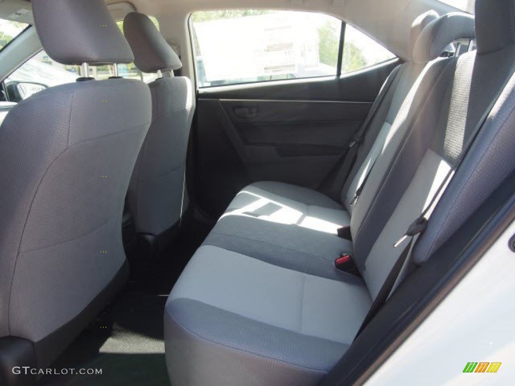 2016 Toyota Corolla L Rear Seat Photos
