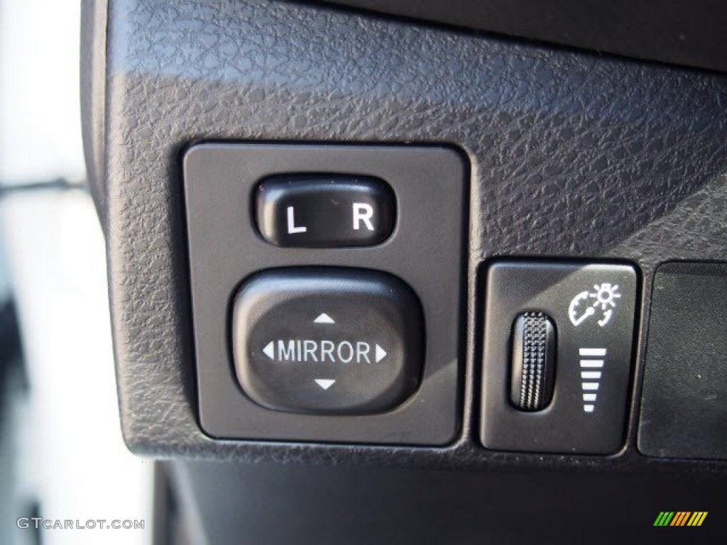 2016 Toyota Corolla L Controls Photo #107105829