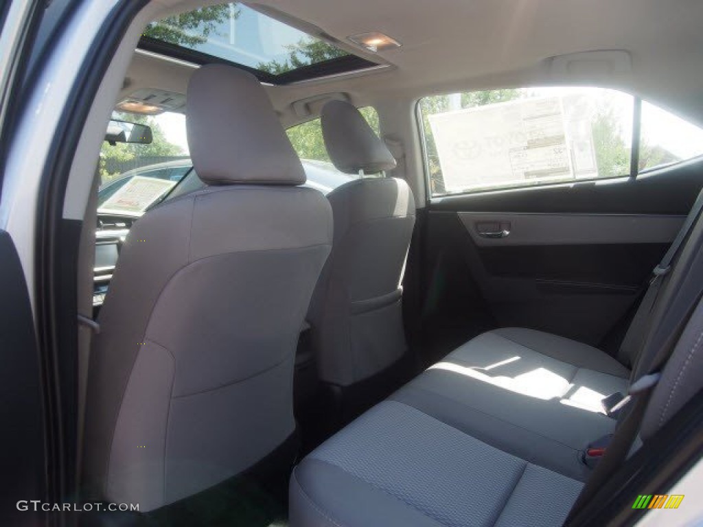 2016 Toyota Corolla LE Plus Rear Seat Photo #107105979