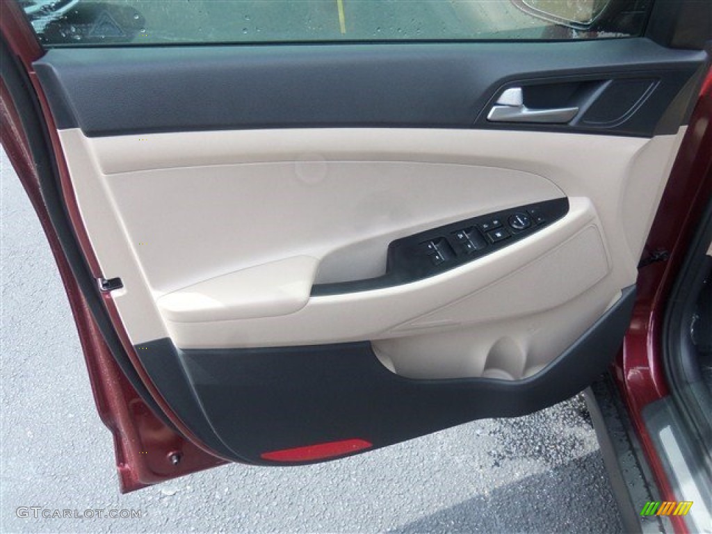 2016 Hyundai Tucson Limited Door Panel Photos