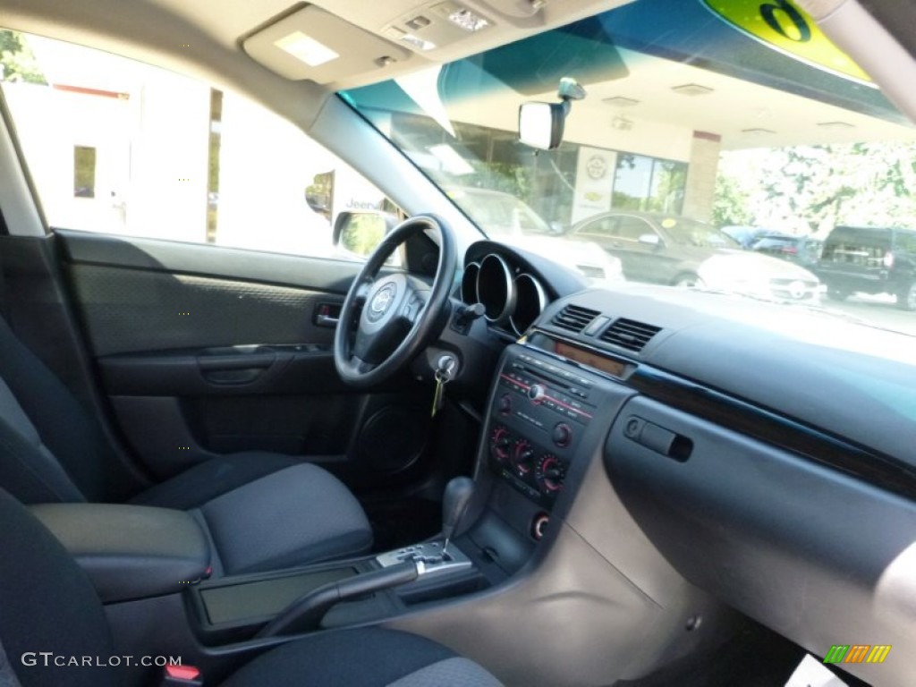 2006 MAZDA3 i Touring Sedan - Strato Blue Mica / Black photo #4