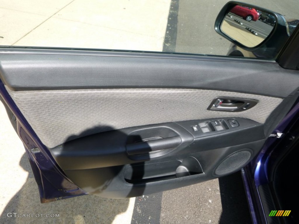 2006 MAZDA3 i Touring Sedan - Strato Blue Mica / Black photo #14