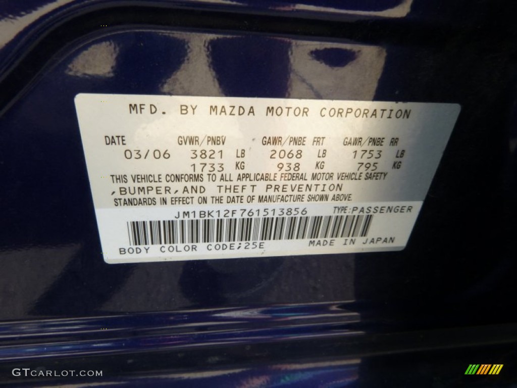 2006 MAZDA3 i Touring Sedan - Strato Blue Mica / Black photo #15
