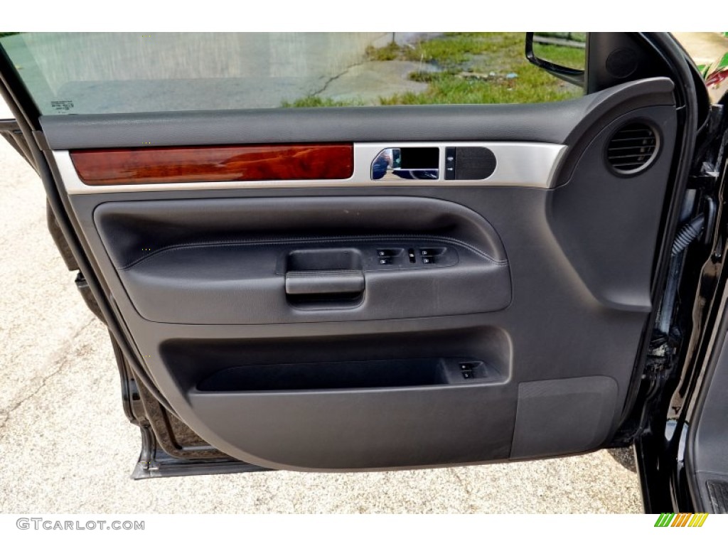 2007 Volkswagen Touareg V6 Door Panel Photos