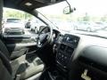 Bright White - Grand Caravan SE Photo No. 10