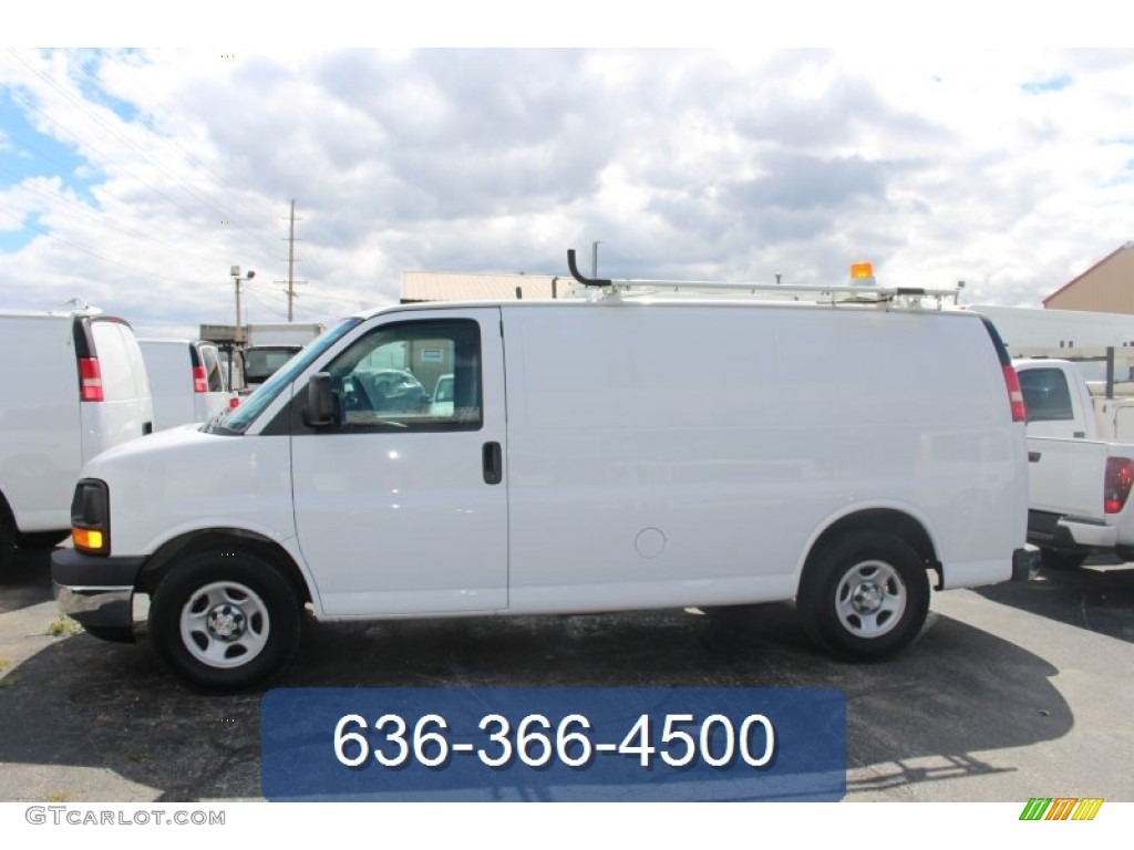 Summit White Chevrolet Express