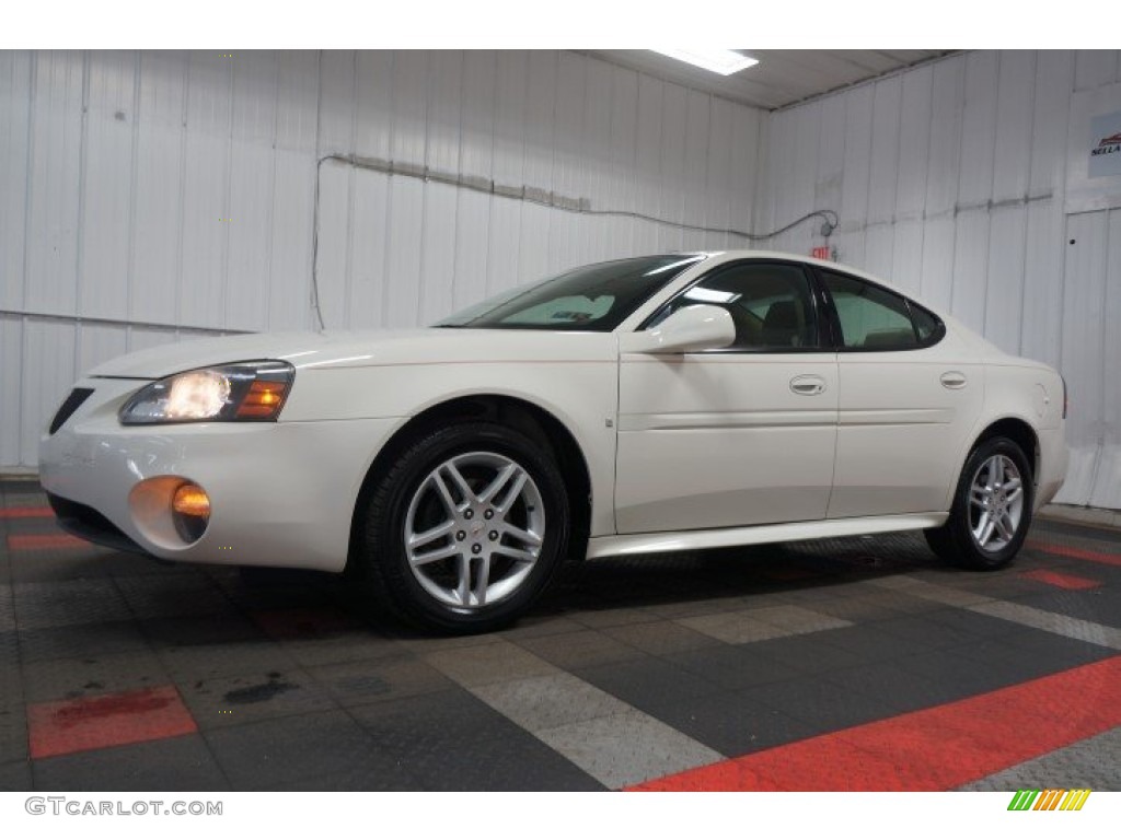 2006 Grand Prix GT Sedan - Ivory White / Sand photo #1