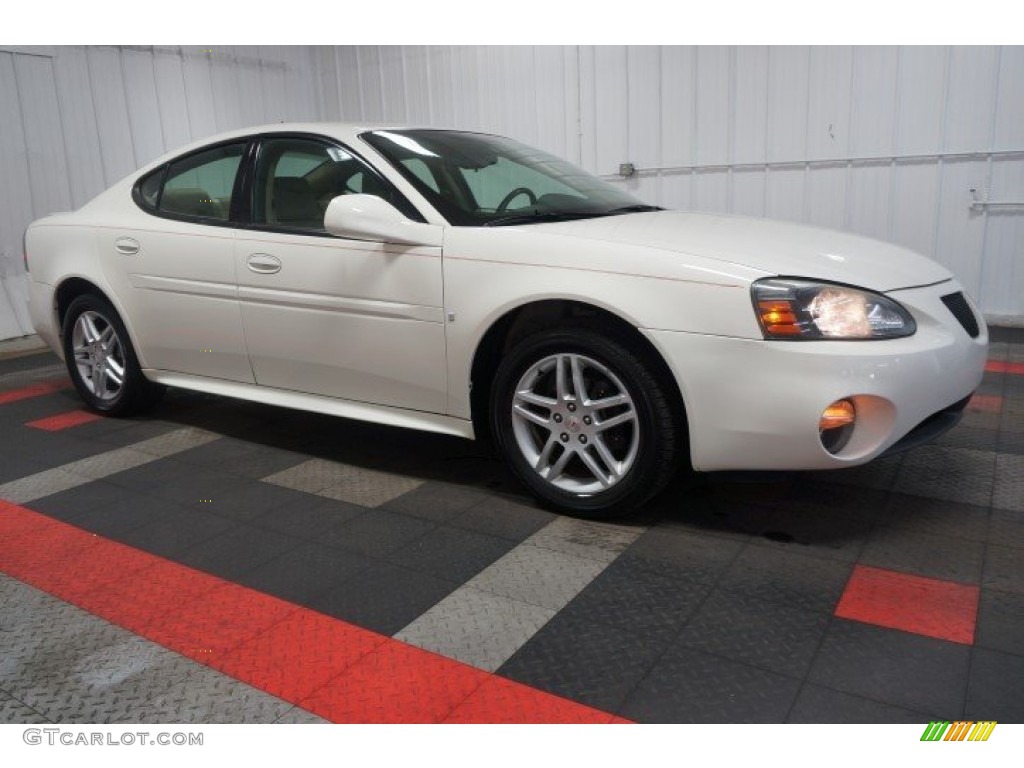 2006 Grand Prix GT Sedan - Ivory White / Sand photo #6
