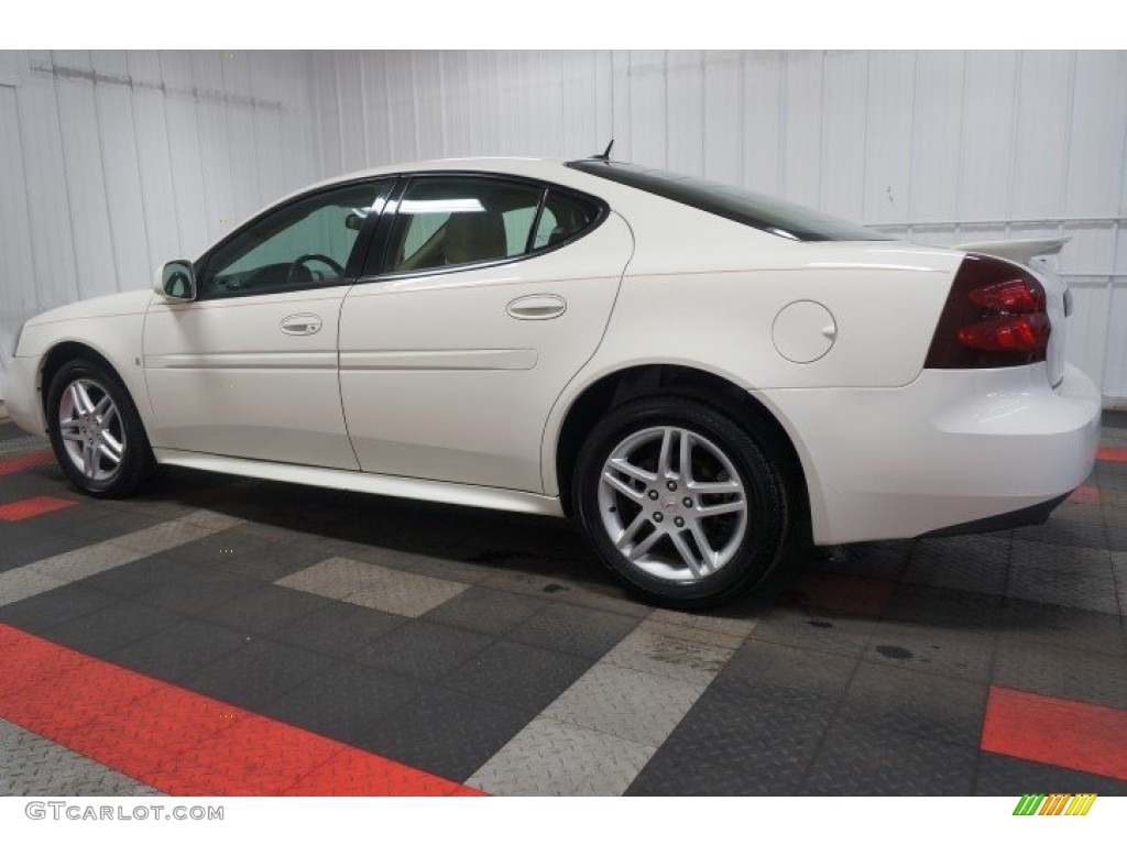 2006 Grand Prix GT Sedan - Ivory White / Sand photo #11