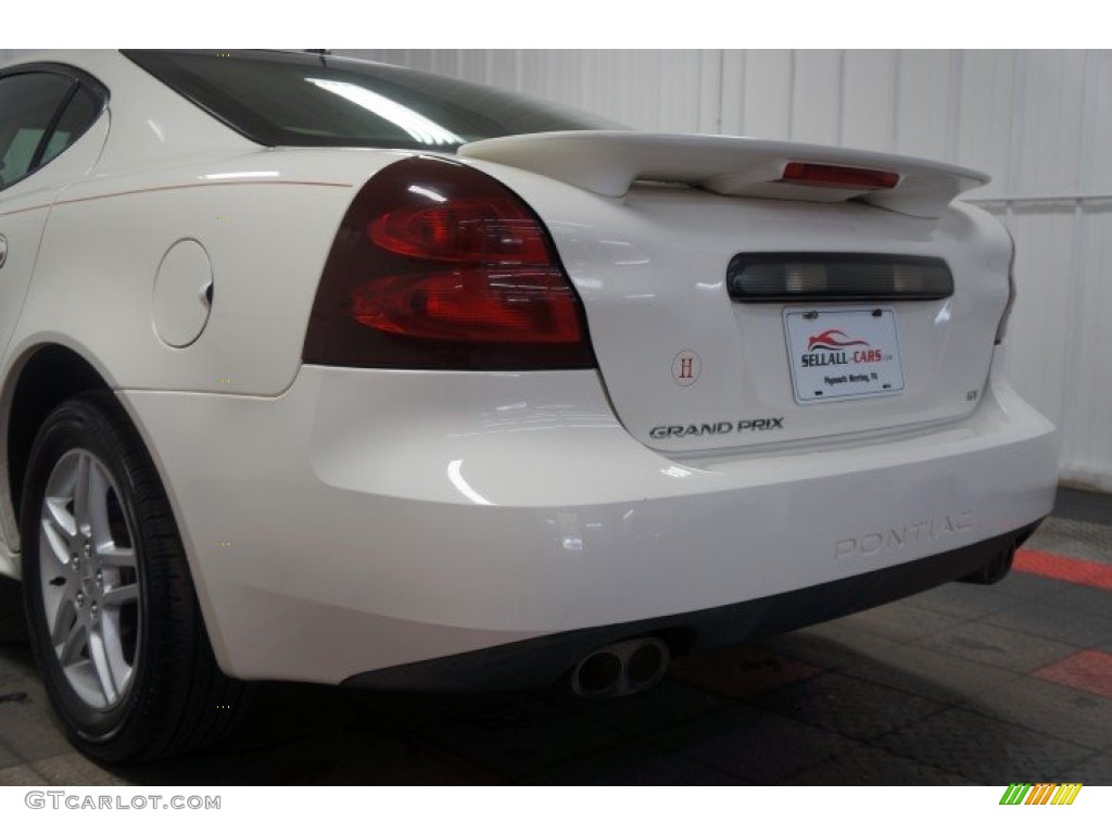 2006 Grand Prix GT Sedan - Ivory White / Sand photo #55