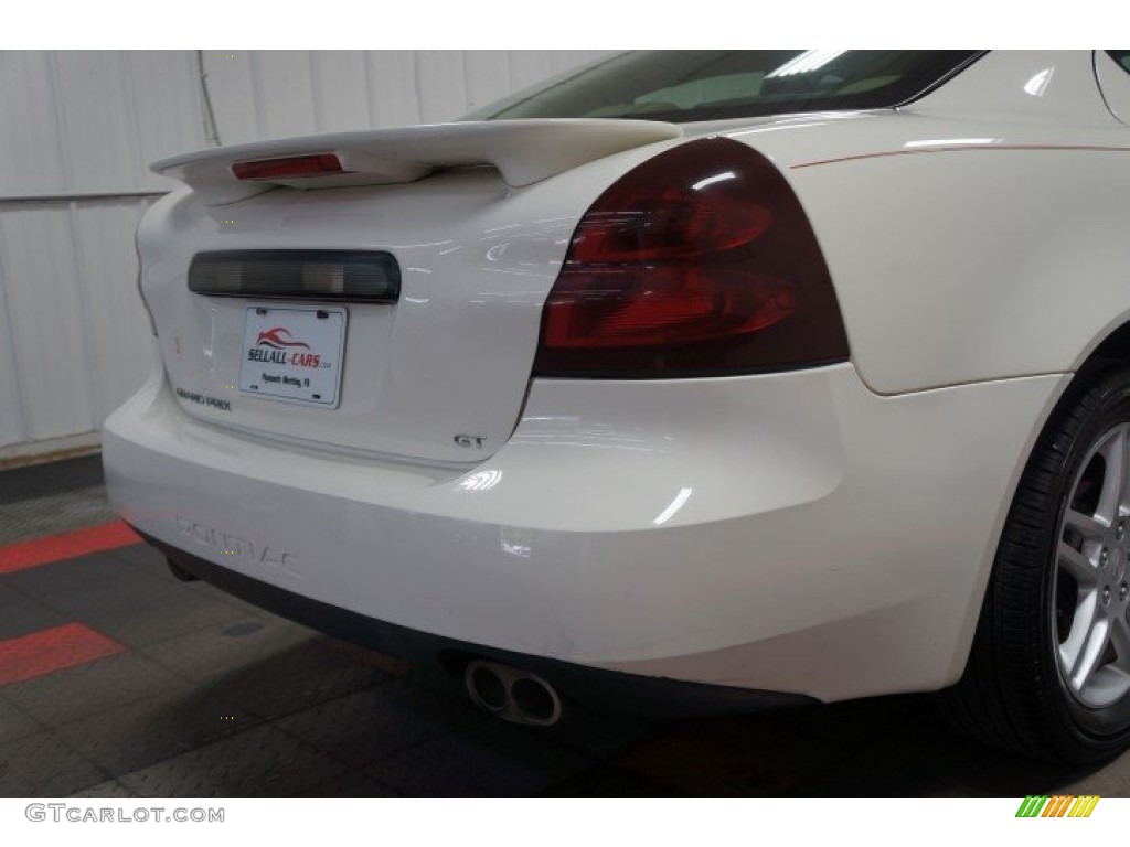 2006 Grand Prix GT Sedan - Ivory White / Sand photo #56