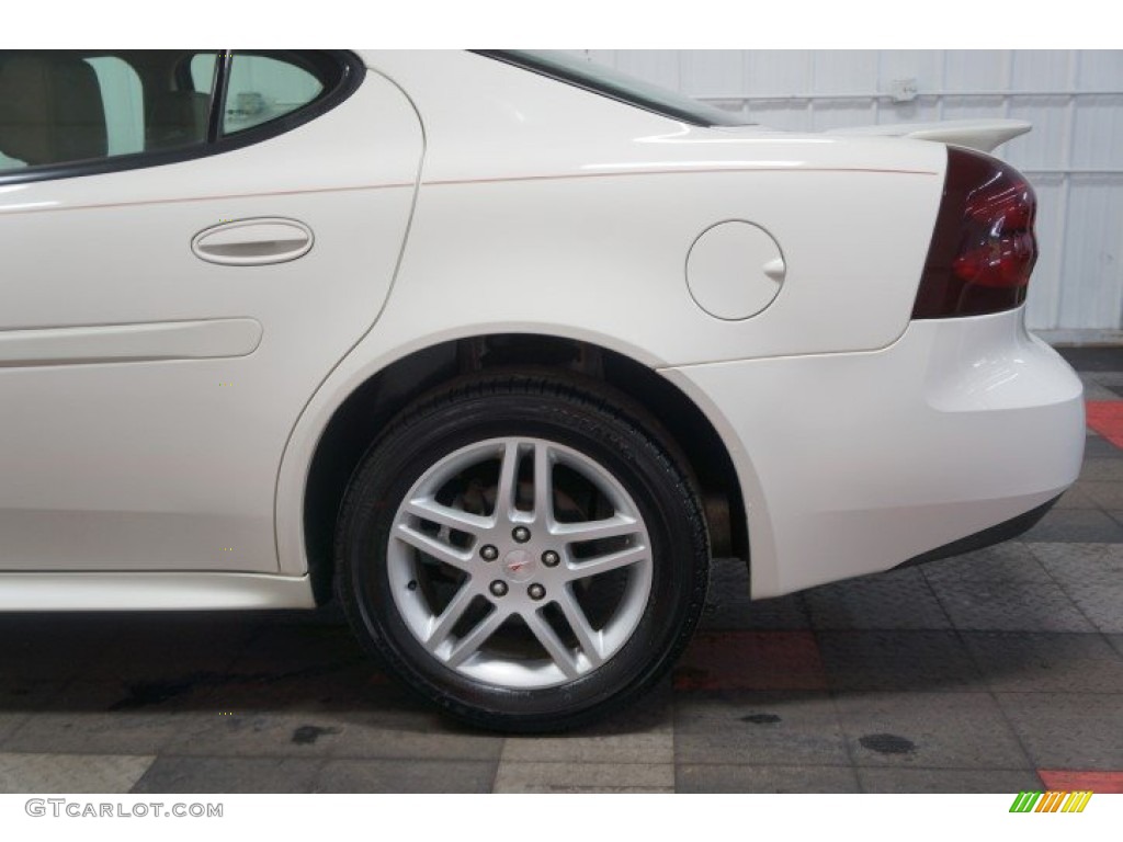 2006 Grand Prix GT Sedan - Ivory White / Sand photo #58