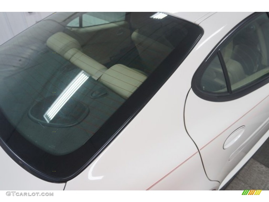 2006 Grand Prix GT Sedan - Ivory White / Sand photo #73